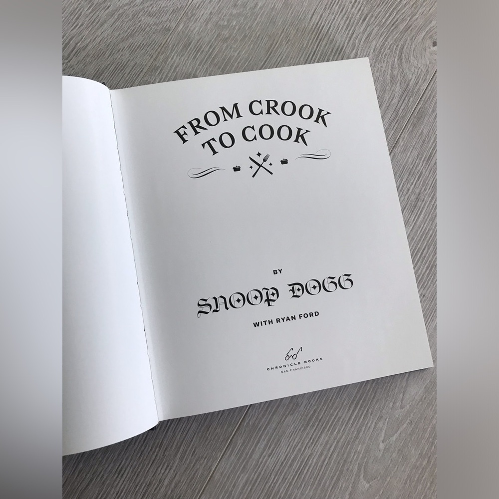 From Crook to Cook: Platinum Recipes from Tha Boss Dogg's Kitchen (Hardcover) - Picture 2 of 3